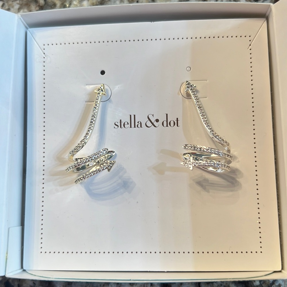 Stella and Dot Pave Arrow Ear Cuff